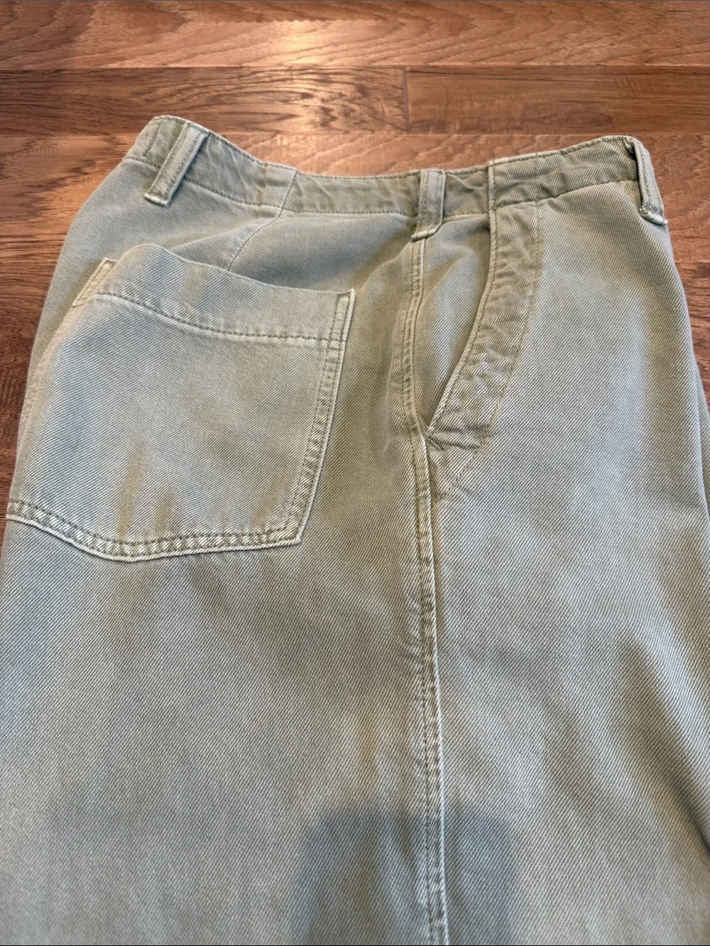 Abercrombie & Fitch Men's Chino Pants in Light Olive